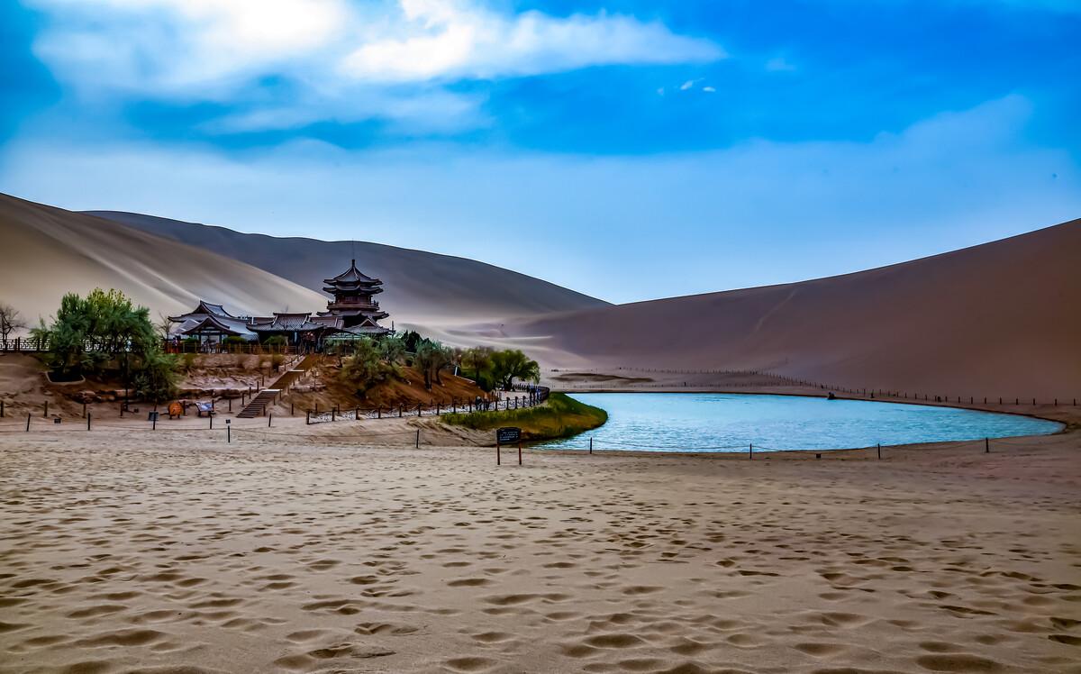 Echoing-Sand-Dune-Dunhuang